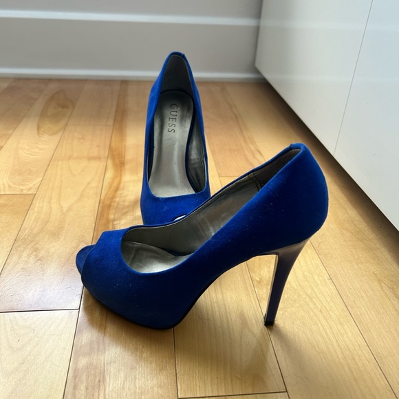 Open toe Guess heels - Picture 2 of 2
